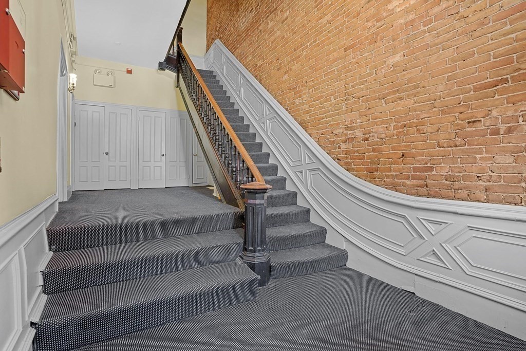 1 bed, 1 bath apartment for rent at 41 Worcester Sq Unit 4, South End — photo 10 of 11