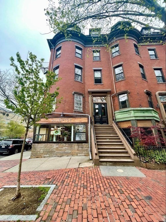 1 bed, 1 bath apartment for rent at 41 Worcester Sq Unit 4, South End — photo 11 of 11