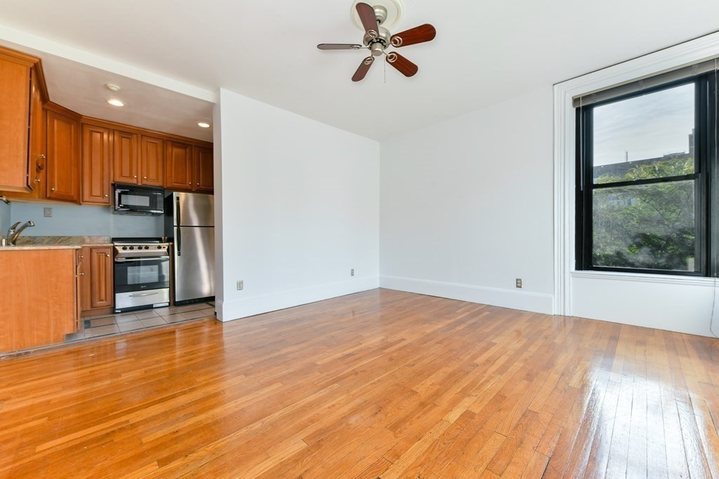 1 bed, 1 bath apartment for rent at 41 Worcester Sq Unit 4, South End — photo 3 of 11
