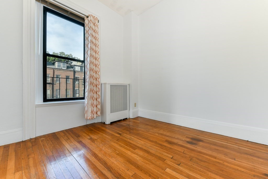 1 bed, 1 bath apartment for rent at 41 Worcester Sq Unit 4, South End — photo 8 of 11