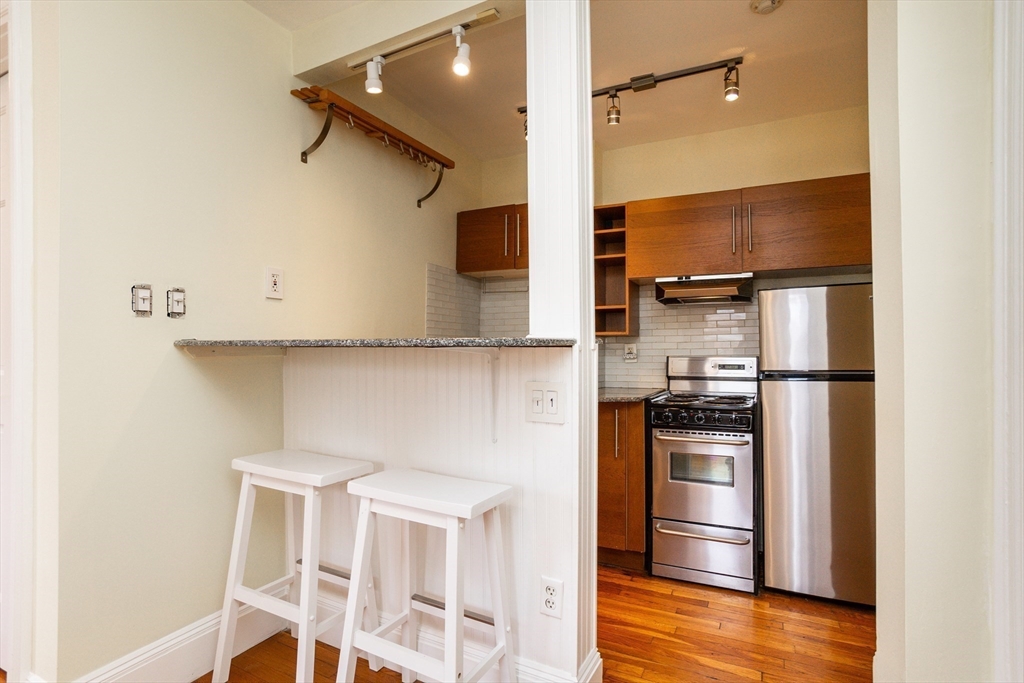 1 bed, 1 bath apartment for rent at 41 Worcester Sq Unit 5, South End — photo 6 of 18
