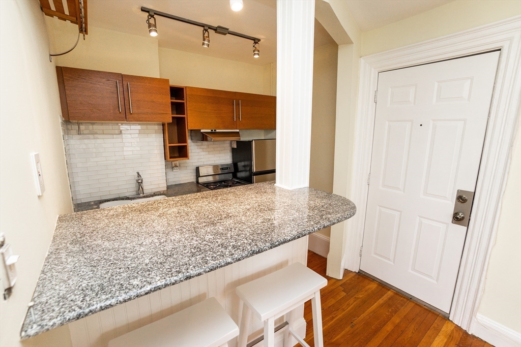 1 bed, 1 bath apartment for rent at 41 Worcester Sq Unit 5, South End — photo 11 of 18