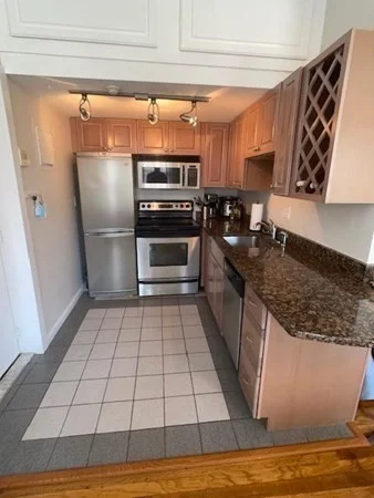 1 bed, 1 bath apartment for rent at 41 Worcester Sq Unit 6, South End — photo 2 of 14