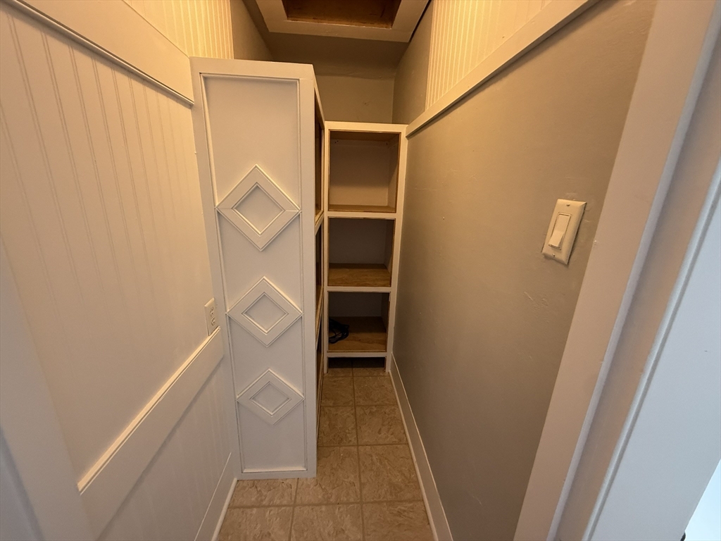 4 bed, 1 bath apartment for rent at 410-412 Court St Unit 1, North Plymouth — photo 15 of 15