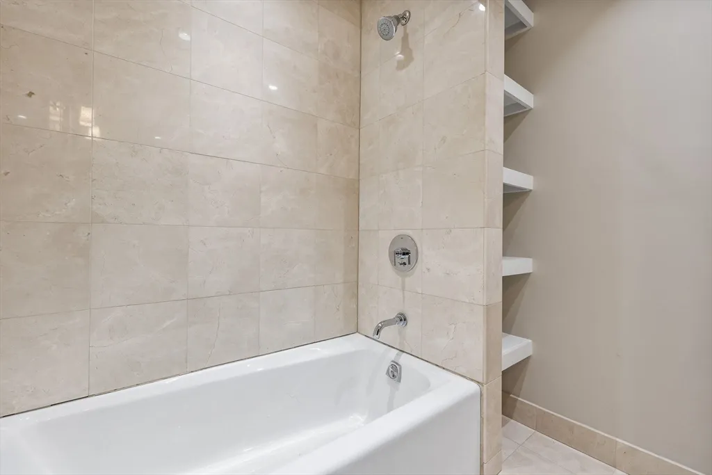 3 bed, 2.5 bath apartment for rent at 410 Boylston St Unit 03, Back Bay — photo 7 of 20