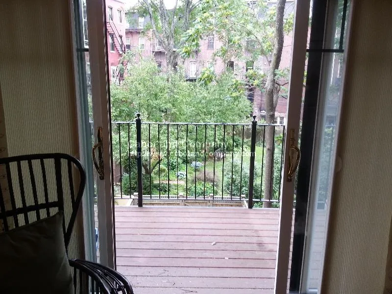 1 bed, 1 bath apartment for rent at 410 Columbus Ave Unit 2, Columbus — photo 9 of 10