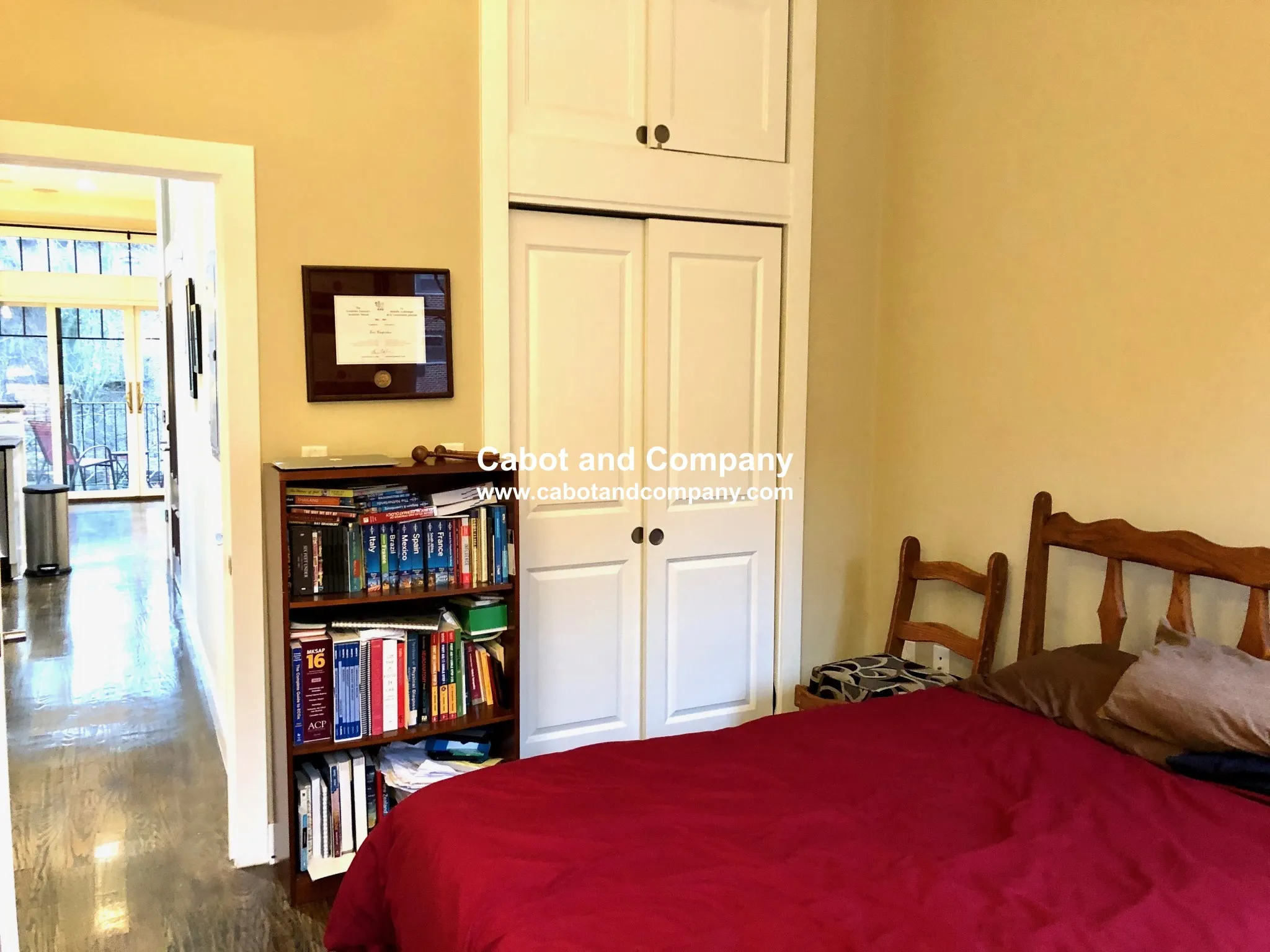 1 bed, 1 bath apartment for rent at 410 Columbus Ave Unit 2, Columbus — photo 8 of 10
