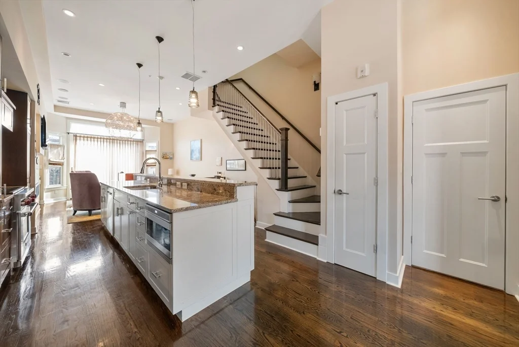 2 bed, 2 bath apartment for rent at 410 Columbus Ave Unit 3, South End — photo 5 of 26