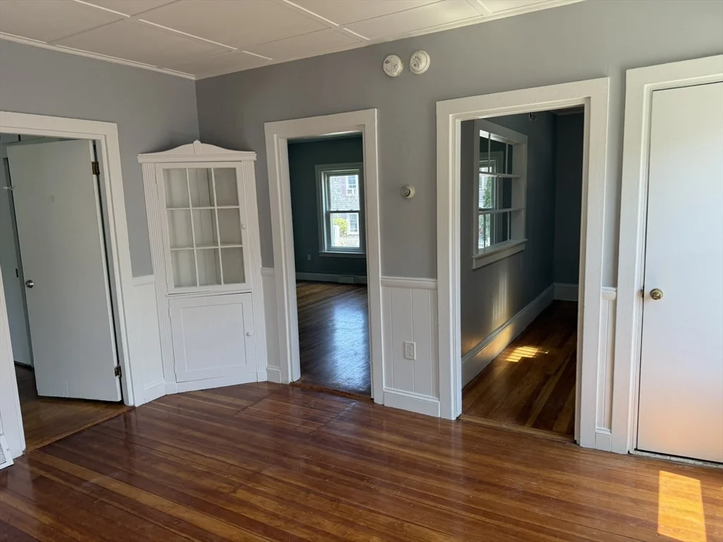 3 bed, 1 bath apartment for rent at 410-412 Court St Unit 1, North Plymouth — photo 6 of 15