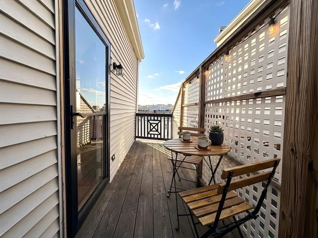 2 bed, 1 bath apartment for rent at 410 E 3rd Unit 3, South Boston — photo 5 of 11