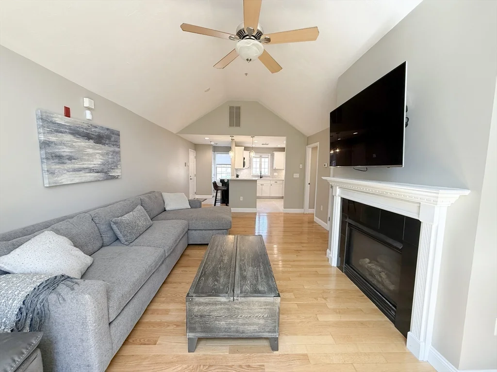 2 bed, 2 bath apartment for rent at 410 Salem St Unit 1003, Wakefield — photo 4 of 17