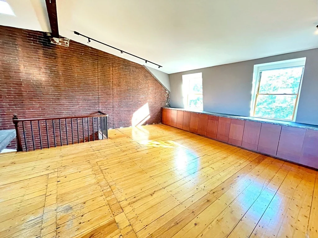 2 bed, 2 bath apartment for rent at 410 Sumner St Unit 2, East Boston — photo 3 of 18