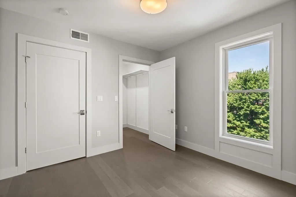 3 bed, 2 bath apartment for rent at 410 West Broadway Unit 205, South Boston — photo 17 of 21