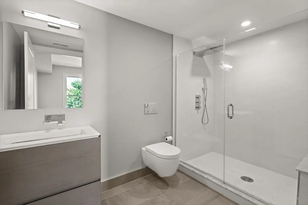 3 bed, 2 bath apartment for rent at 410 West Broadway Unit 205, South Boston — photo 15 of 21