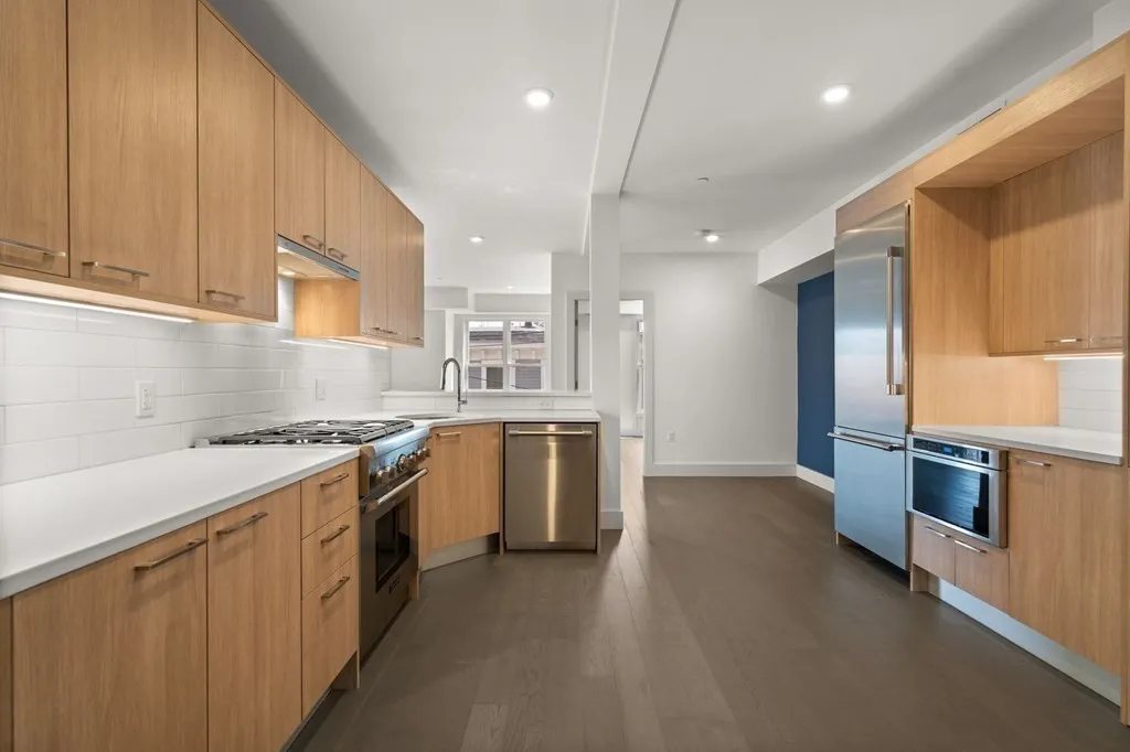 3 bed, 2 bath apartment for rent at 410 West Broadway Unit 205, South Boston — photo 7 of 21