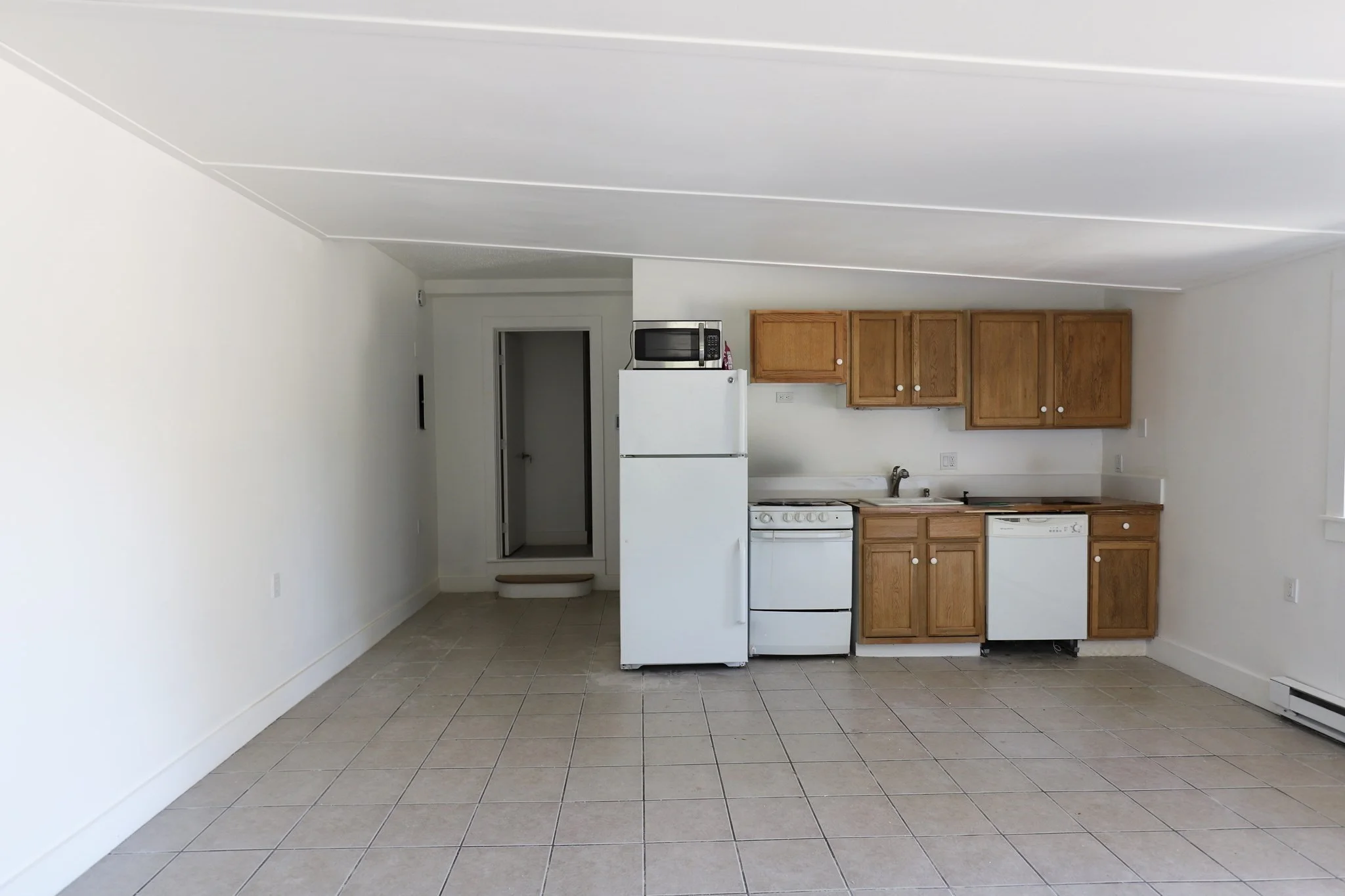 1 bed, 1 bath apartment for rent at 410 West Falmouth Hwy Rte 28a Unit 7, West Falmouth — photo 4 of 6