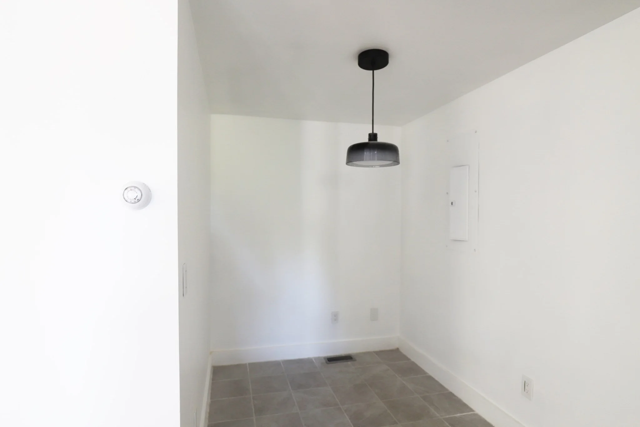 1 bed, 1 bath apartment for rent at 410 West Falmouth Hwy Rte 28a Unit 8, West Falmouth — photo 5 of 6