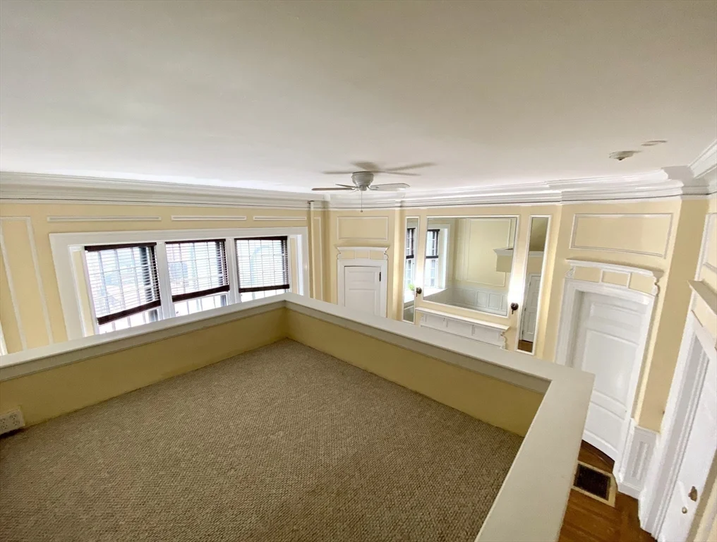 Studio bed, 1 bath apartment for rent at 411 Beacon Unit 4, Back Bay — photo 11 of 26