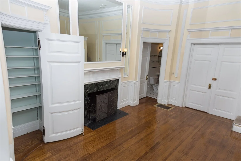 Studio bed, 1 bath apartment for rent at 411 Beacon Unit 4, Back Bay — photo 20 of 26