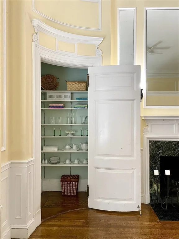 Studio bed, 1 bath apartment for rent at 411 Beacon Unit 4, Back Bay — photo 19 of 26