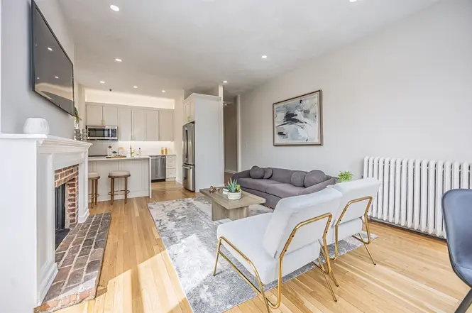 2 bed, 1 bath apartment for rent at 411 Marlborough St Unit 7, Back Bay — photo 3 of 8