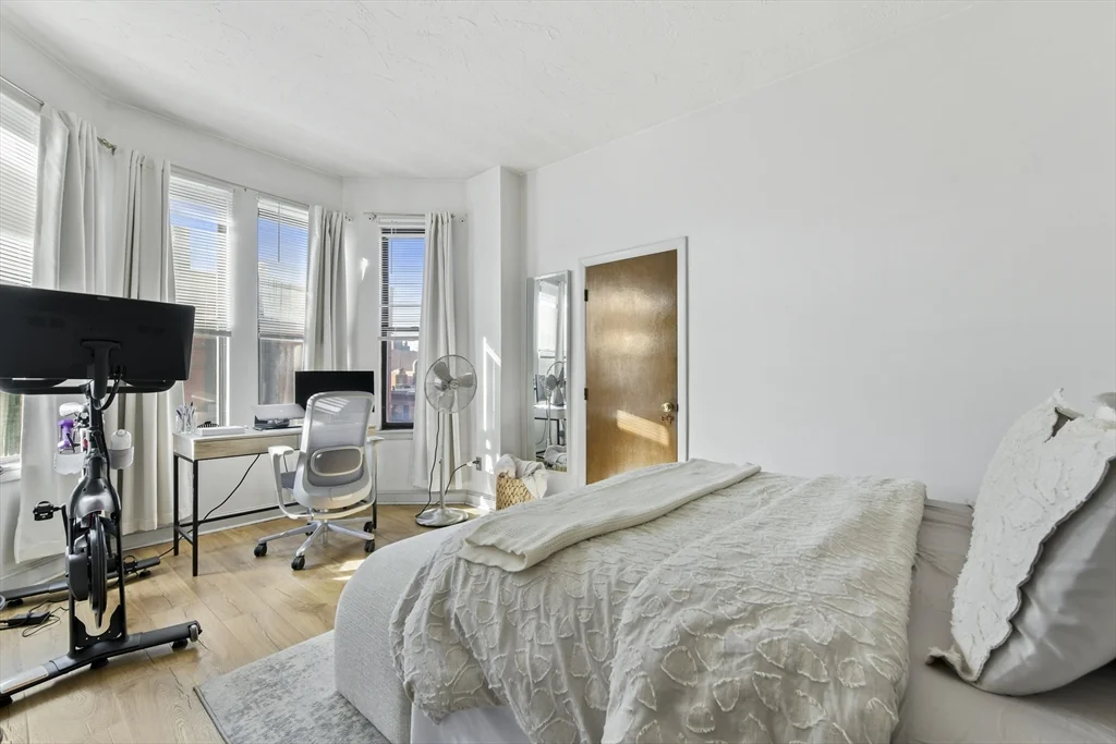 2 bed, 1 bath apartment for rent at 411 Marlborough St Unit 9, Back Bay — photo 13 of 20