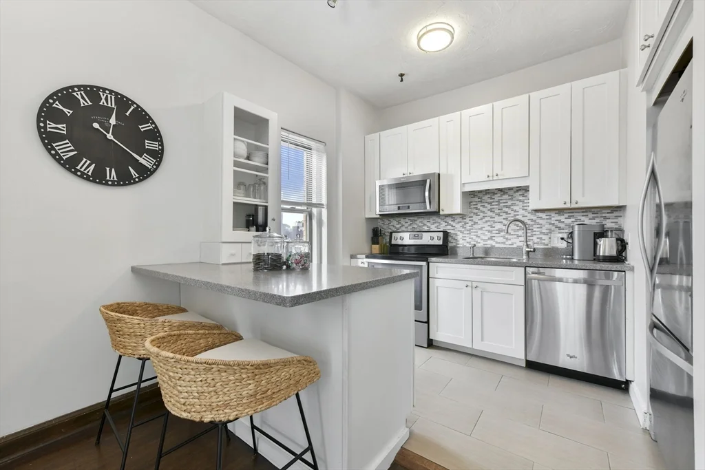 2 bed, 1 bath apartment for rent at 411 Marlborough St Unit 9, Back Bay — photo 9 of 20