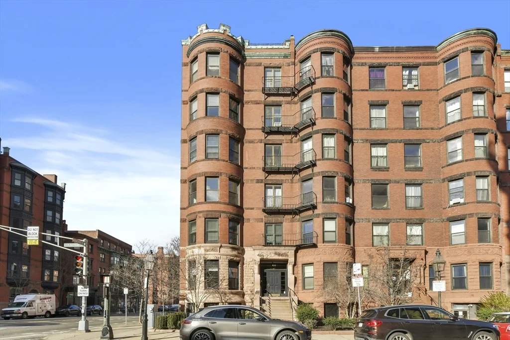 2 bed, 1 bath apartment for rent at 411 Marlborough St Unit 9, Back Bay — photo 19 of 20