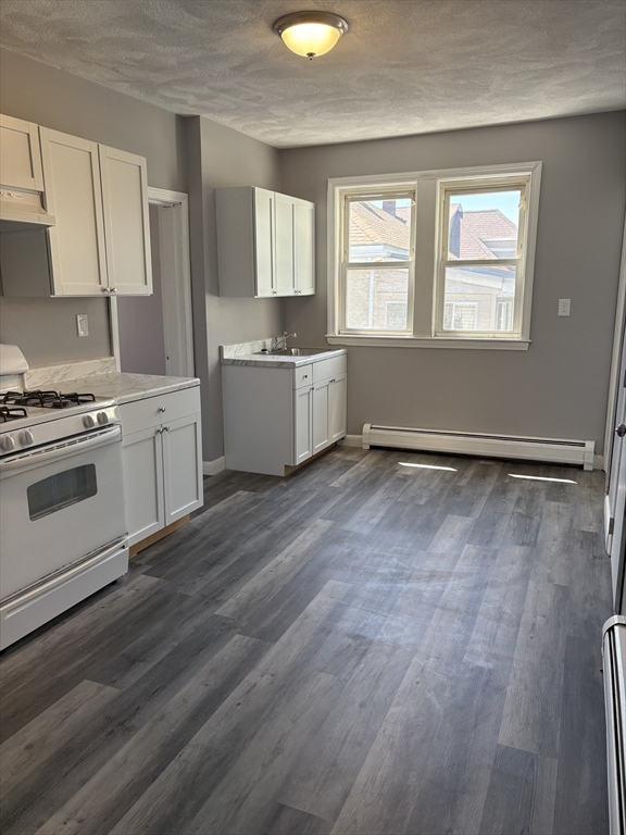 2 bed, 1 bath apartment for rent at 411 Mt Auburn St Unit B, Watertown — photo 6 of 12