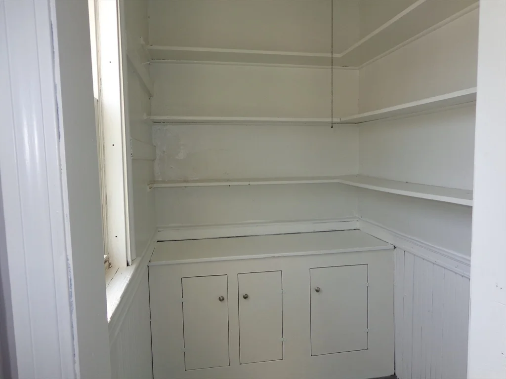 2 bed, 1 bath apartment for rent at 411 Mt Auburn St Unit B, Watertown — photo 12 of 12