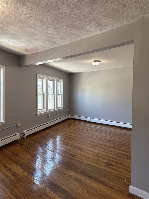 2 bed, 1 bath apartment for rent at 411 Mt Auburn St Unit B, Watertown — photo 1 of 12