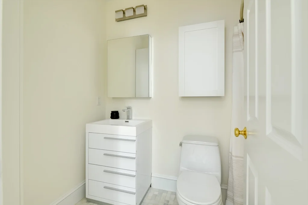 3 bed, 1 bath apartment for rent at 411 Norfolk St Unit 2-A, Union Square — photo 19 of 30