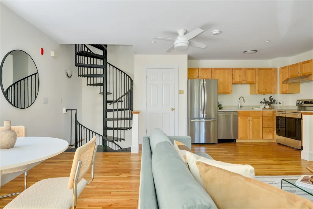 3 bed, 1 bath apartment for rent at 411 Norfolk St Unit 2-A, Union Square — photo 6 of 30