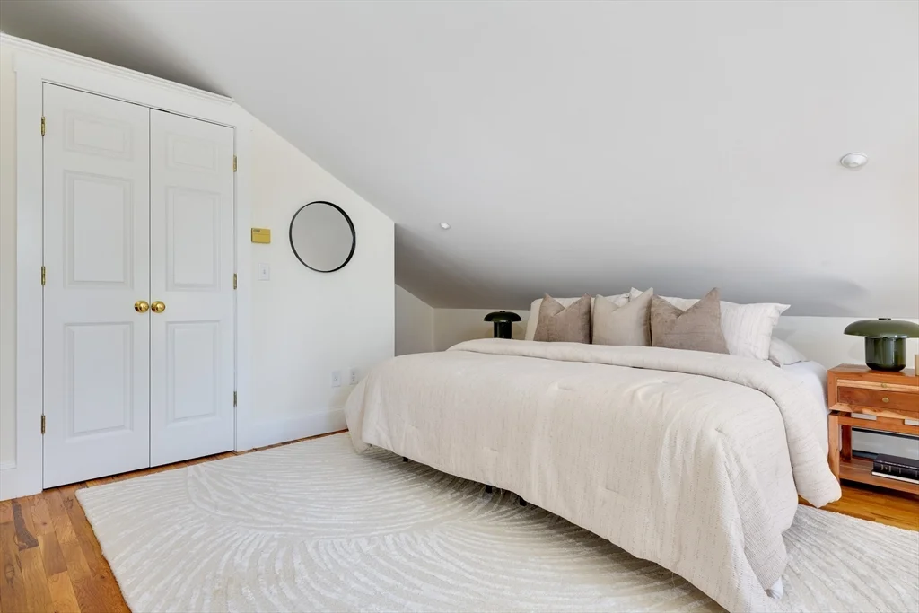 3 bed, 1 bath apartment for rent at 411 Norfolk St Unit 2-A, Union Square — photo 14 of 30