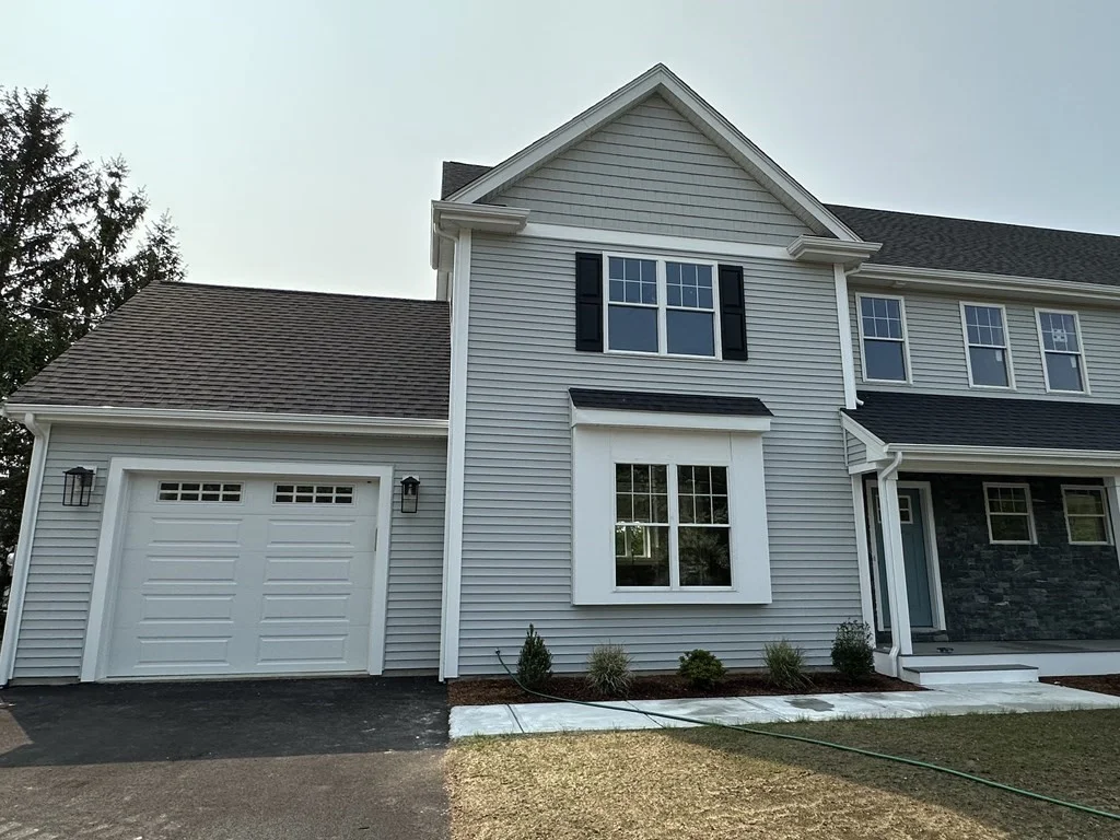3 bed, 2 bath apartment for rent at 411 South St Unit 411, Foxboro — photo 3 of 20