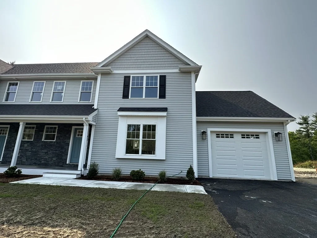 3 bed, 2 bath apartment for rent at 411 South St Unit 411, Foxboro — photo 1 of 20