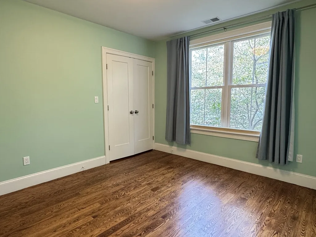 3 bed, 2 bath apartment for rent at 411 Walden St Unit 409, West Cambridge — photo 9 of 23