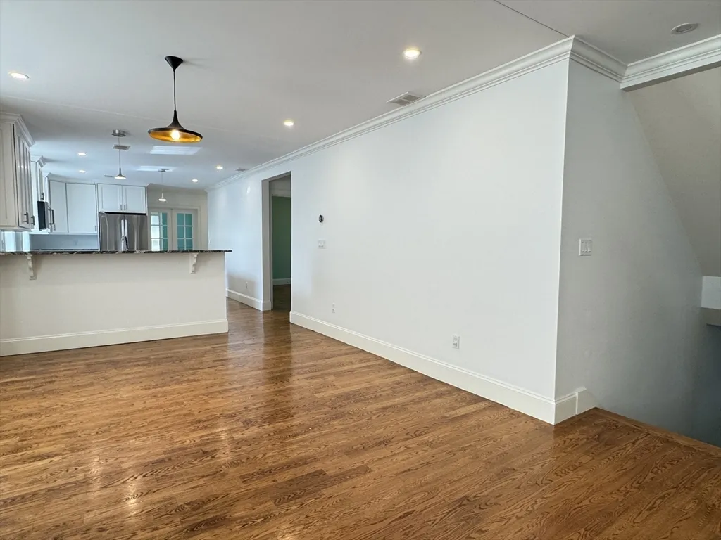 3 bed, 2 bath apartment for rent at 411 Walden St Unit 409, West Cambridge — photo 3 of 23