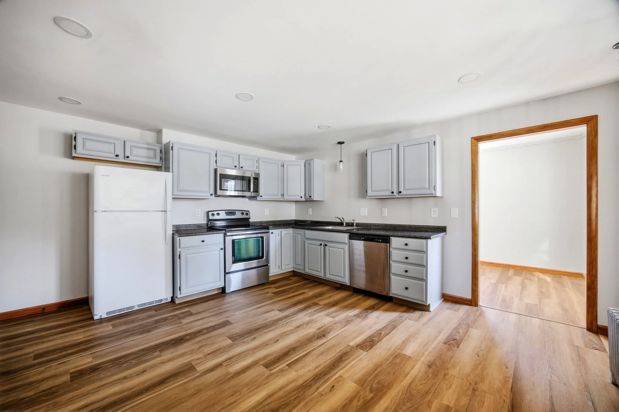 3 bed, 1 bath apartment for rent at 4113 Church St Unit 1, Palmer — photo 20 of 27