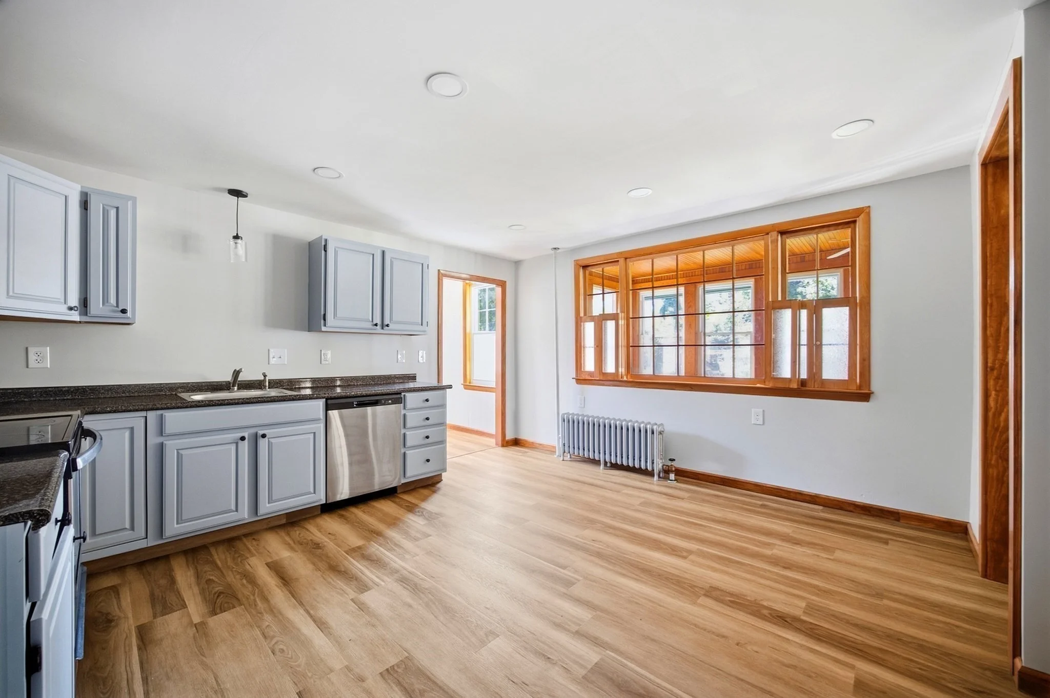 3 bed, 1 bath apartment for rent at 4113 Church St Unit 1, Palmer — photo 18 of 27