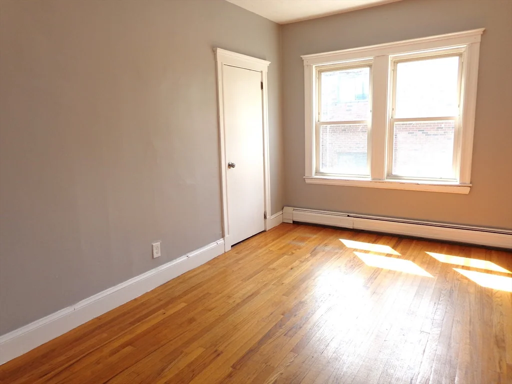 2 bed, 1 bath apartment for rent at 411A Mount Auburn St Unit 2, Watertown — photo 7 of 8