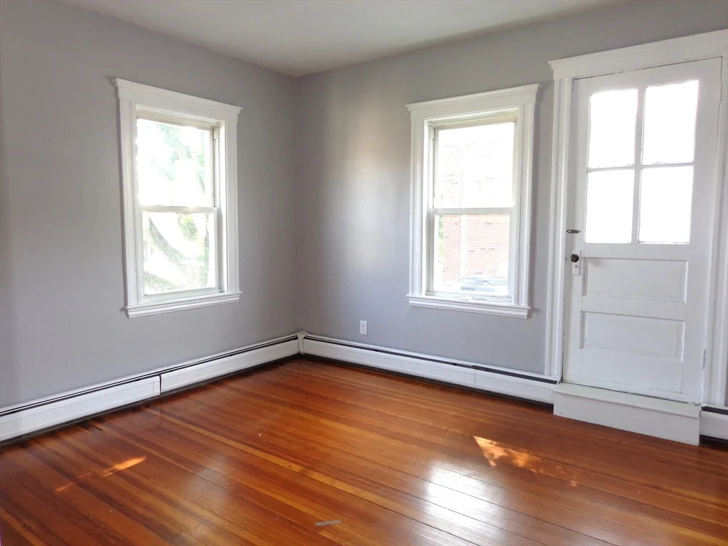 2 bed, 1 bath apartment for rent at 411A Mount Auburn St Unit 2, Watertown — photo 6 of 8