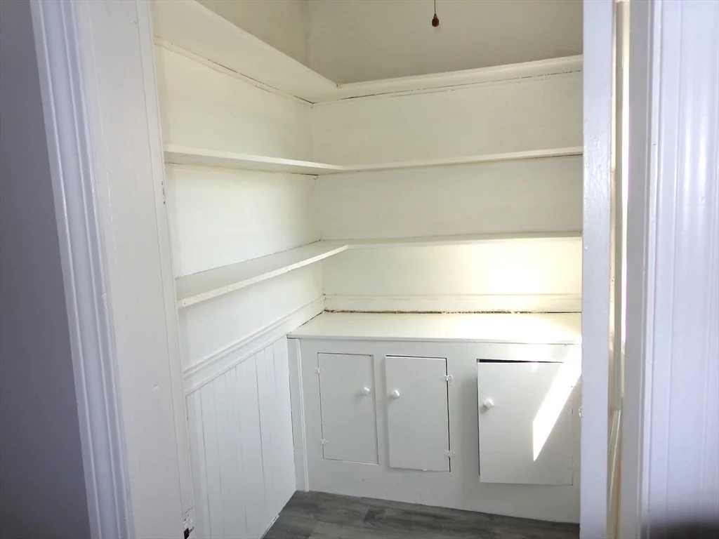 2 bed, 1 bath apartment for rent at 411A Mount Auburn St Unit 2, Watertown — photo 5 of 8