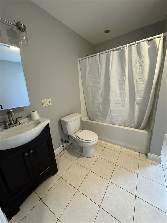 3 bed, 1 bath apartment for rent at 412-414 Ferry St Unit 3, Everett — photo 15 of 17