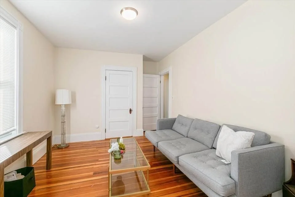 1 bed, 1 bath apartment for rent at 412 Cabot Unit 2, Beverly — photo 5 of 7