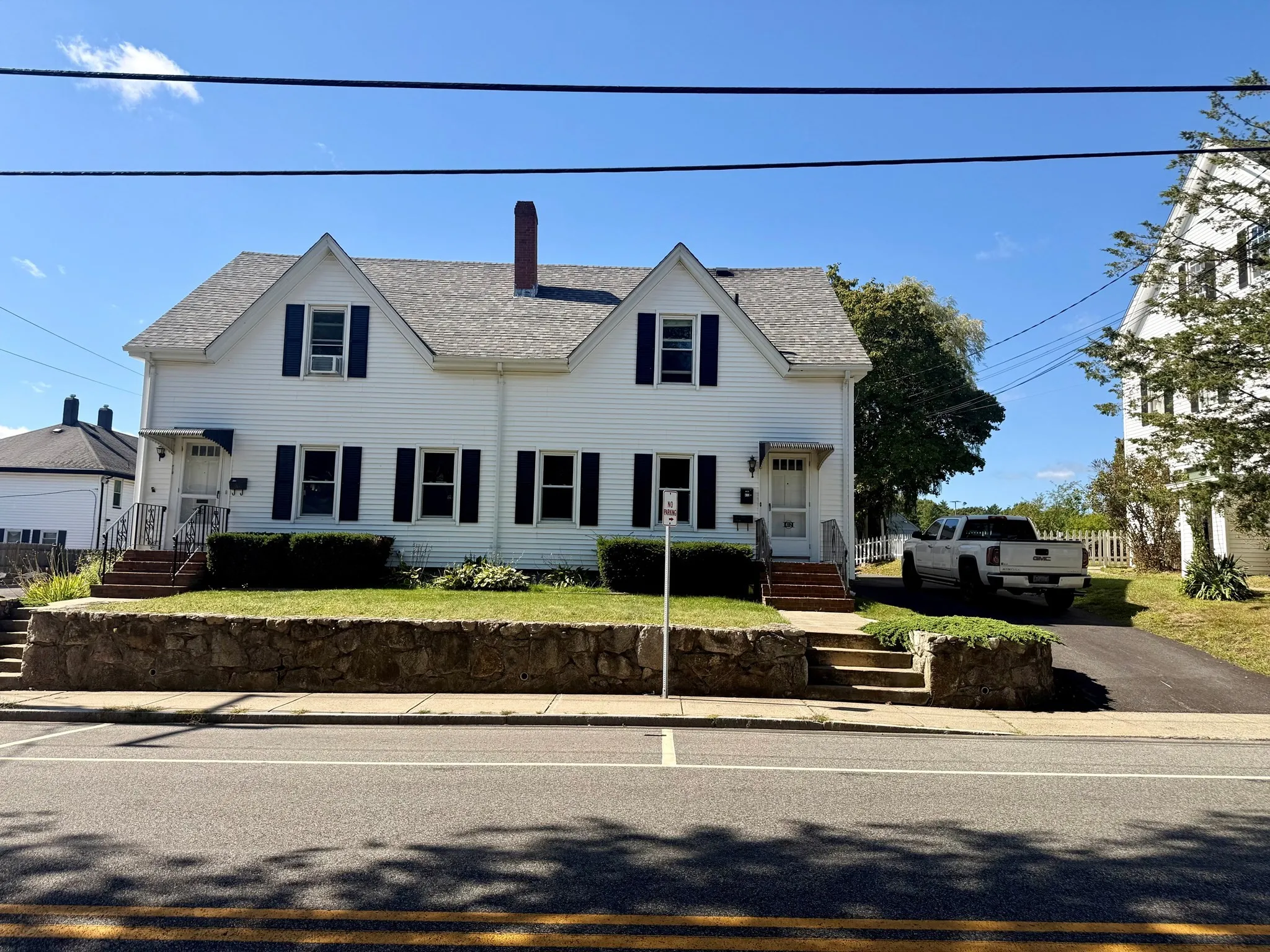 2 bed, 1 bath apartment for rent at 412 Court St Unit 1, North Plymouth — photo 1 of 33
