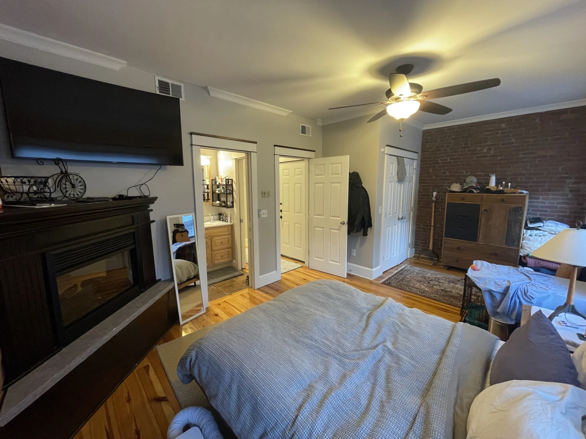 2 bed, 1.5 bath apartment for rent at 412 E Third St Unit 2, South Boston — photo 9 of 17