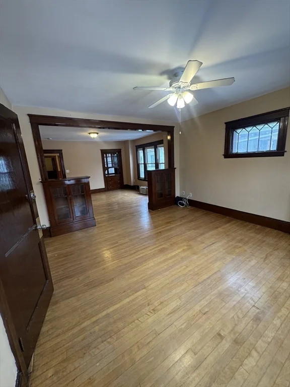 3 bed, 1 bath apartment for rent at 412 Grafton St Unit 3, Worcester — photo 2 of 12
