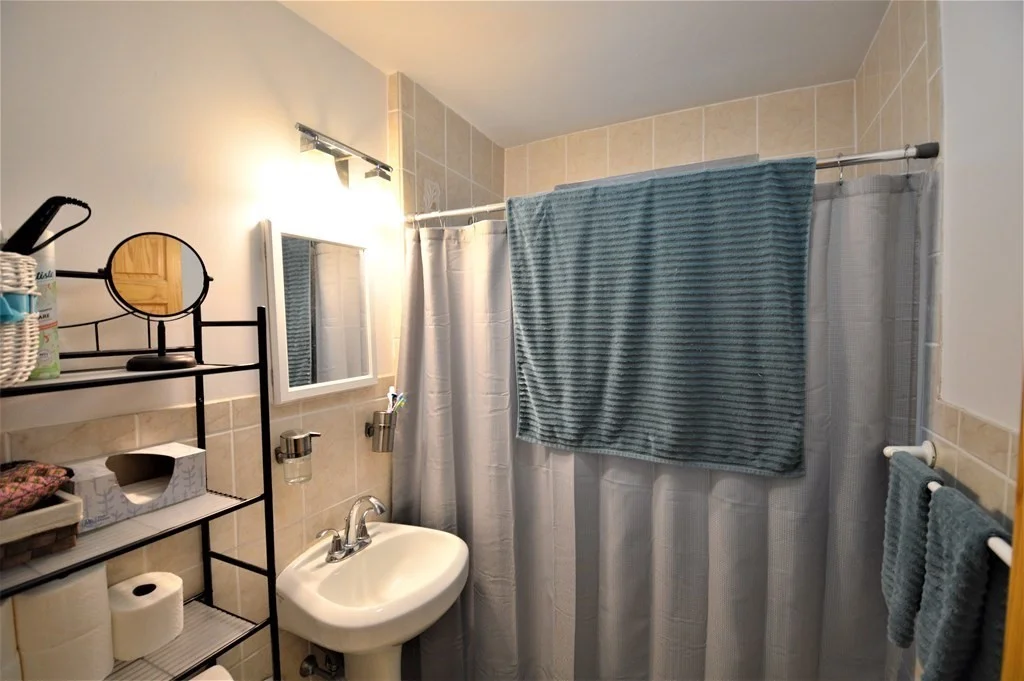 2 bed, 1 bath apartment for rent at 412 Langley Rd Unit 7, Newton — photo 11 of 12