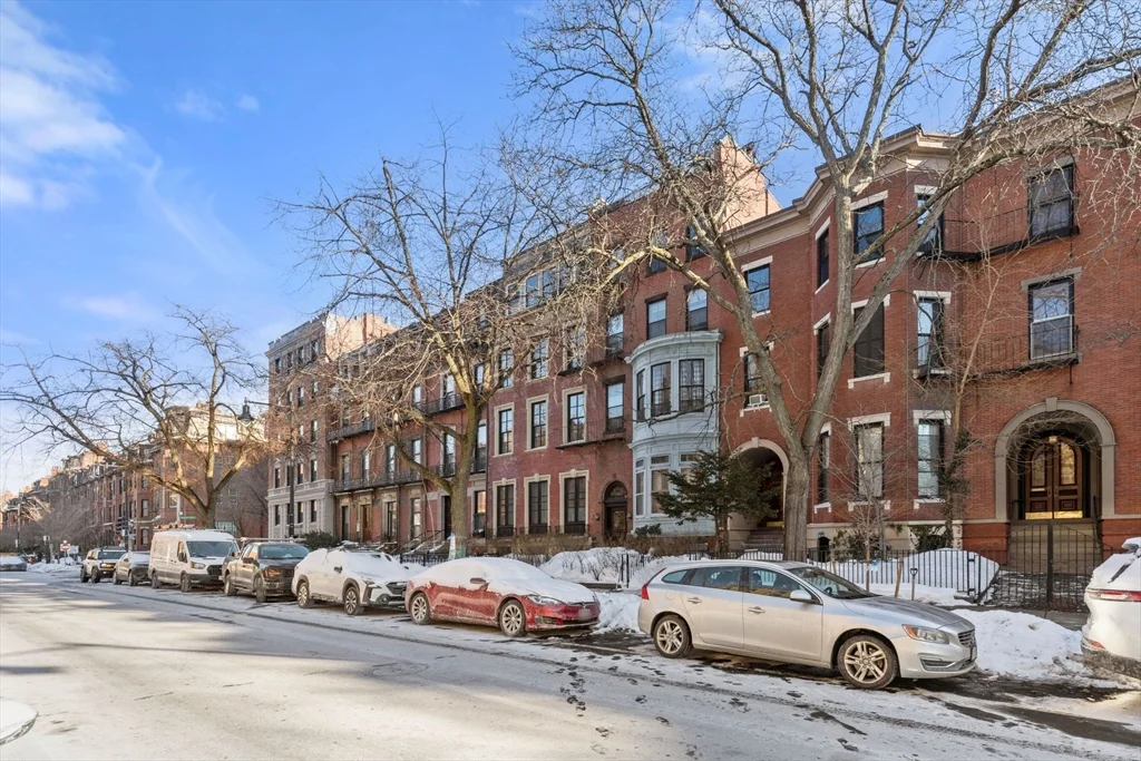 1 bed, 1 bath apartment for rent at 413 Beacon St Unit 3, Back Bay — photo 21 of 23